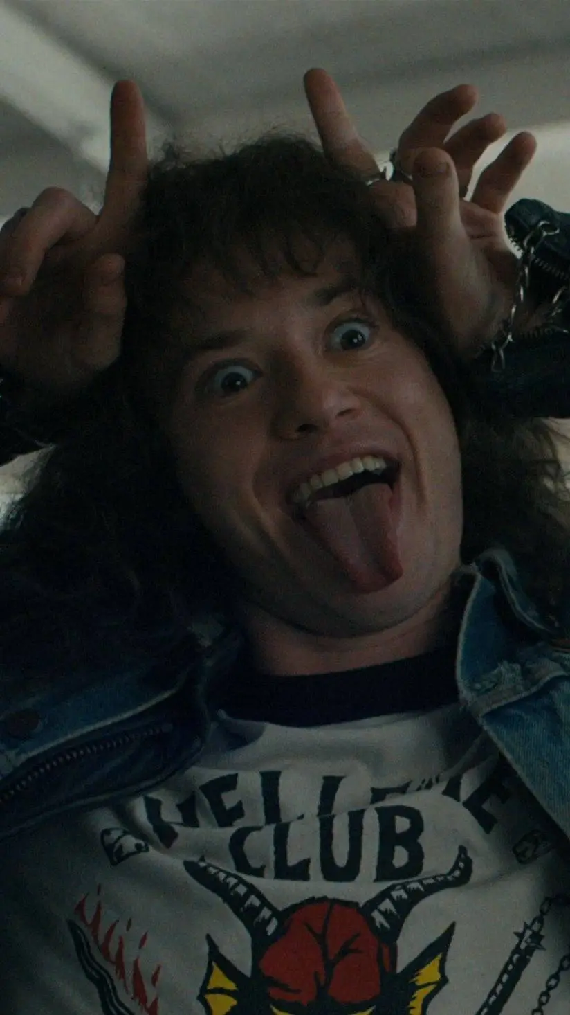 ai character: eddie <3 background