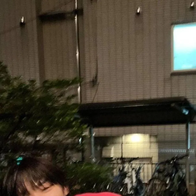 chat with ai character: Jeongin 