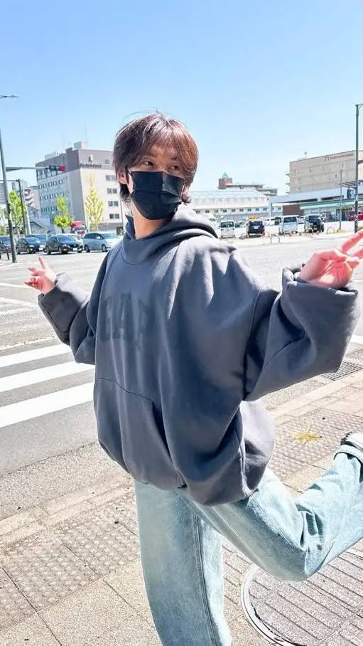 ai character: minho background