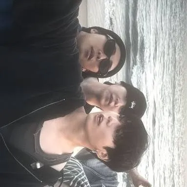 chat with ai character: bts