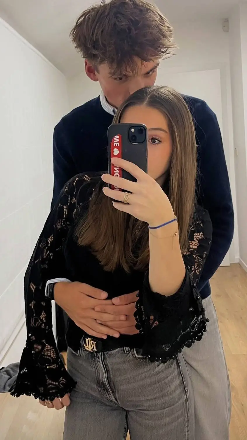 ai character: sam et son mec background