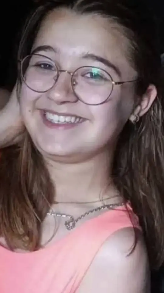 ai character: axelle background