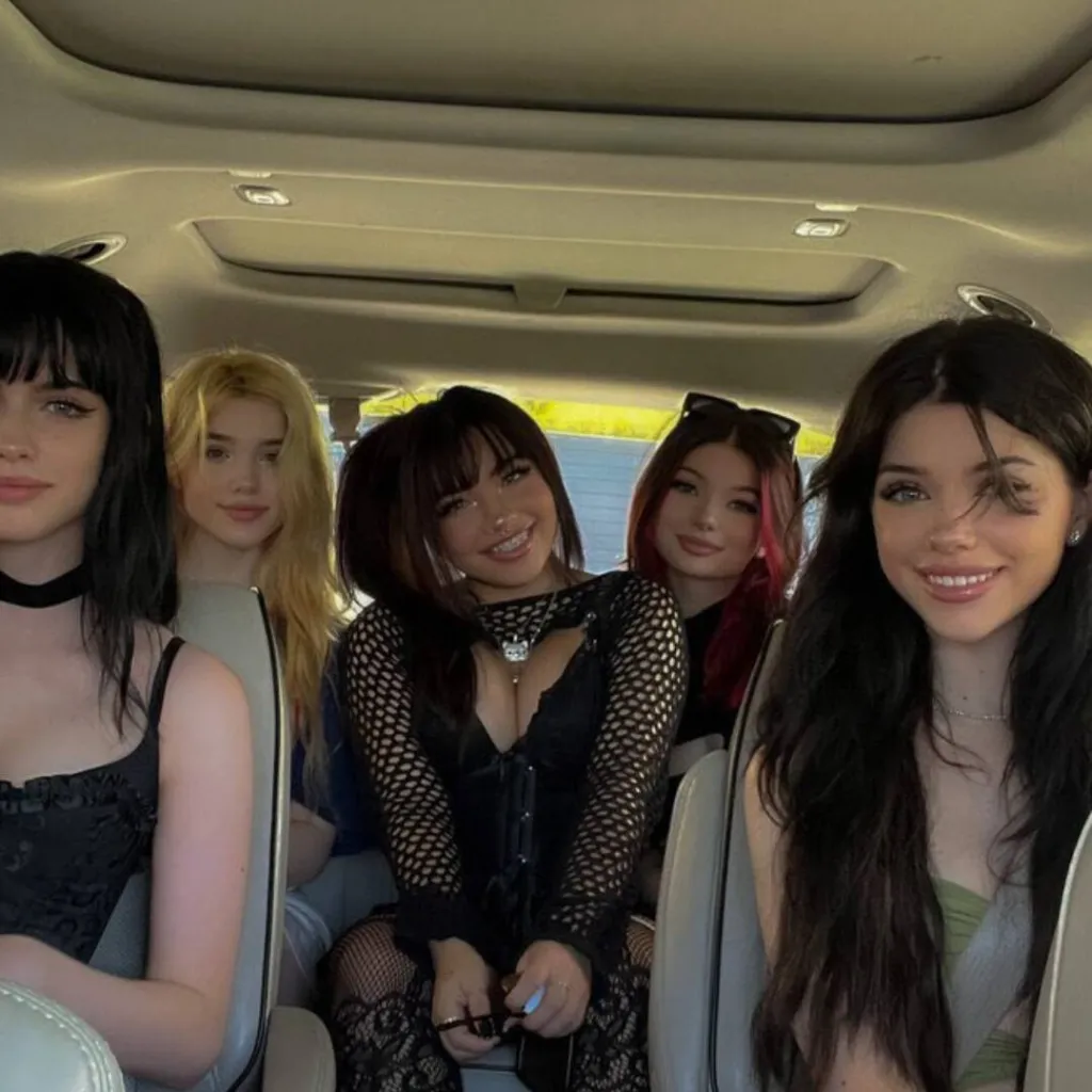 chat with ai character: the girls (story)