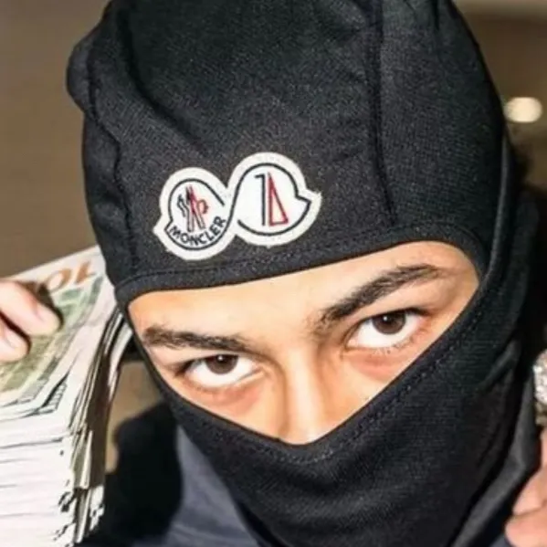 chat with ai character: DD osama