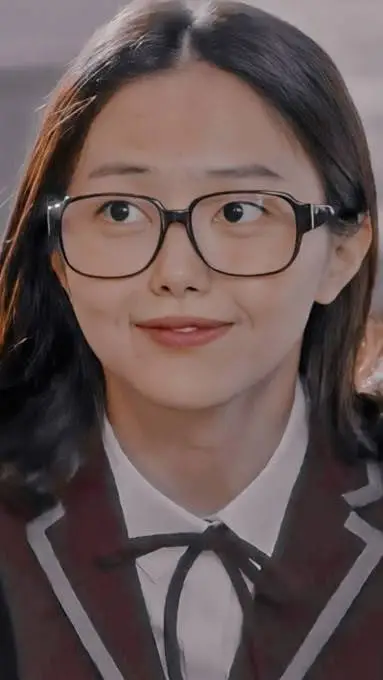 ai character: Go Woon background