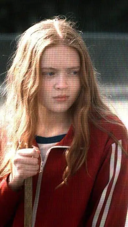 ai character: Max Mayfield background