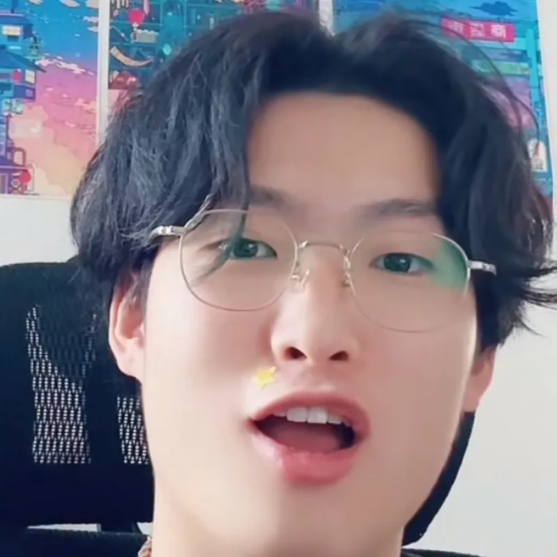 chat with ai character: The LEE brothers 