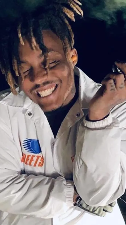ai character: Juice WRLD background