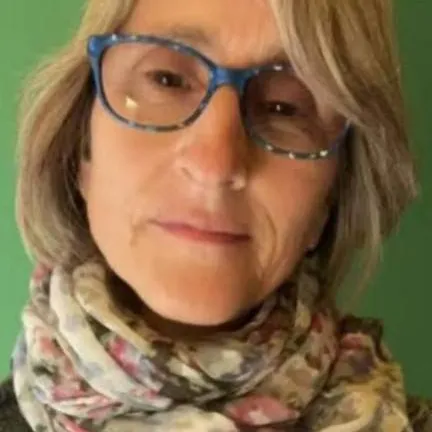 Chat with That Vegan Teacher - text or voice, Enjoy AI Chat Free & Safe