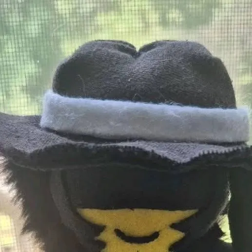 chat with ai character: Mafioso (Plushie)