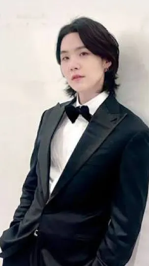 ai character: Suga bestie  background