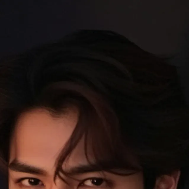 chat with ai character: Aiden Lee