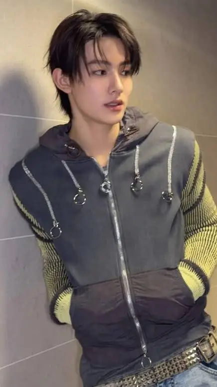 ai character: Seonghyeon background