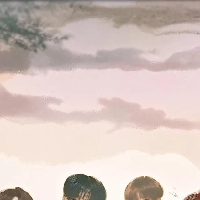 chat with ai character: 🎀STRAY  KIDS 🎀