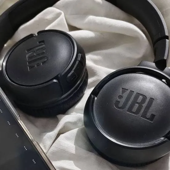 chat with ai character: Yulia Taroshiko 