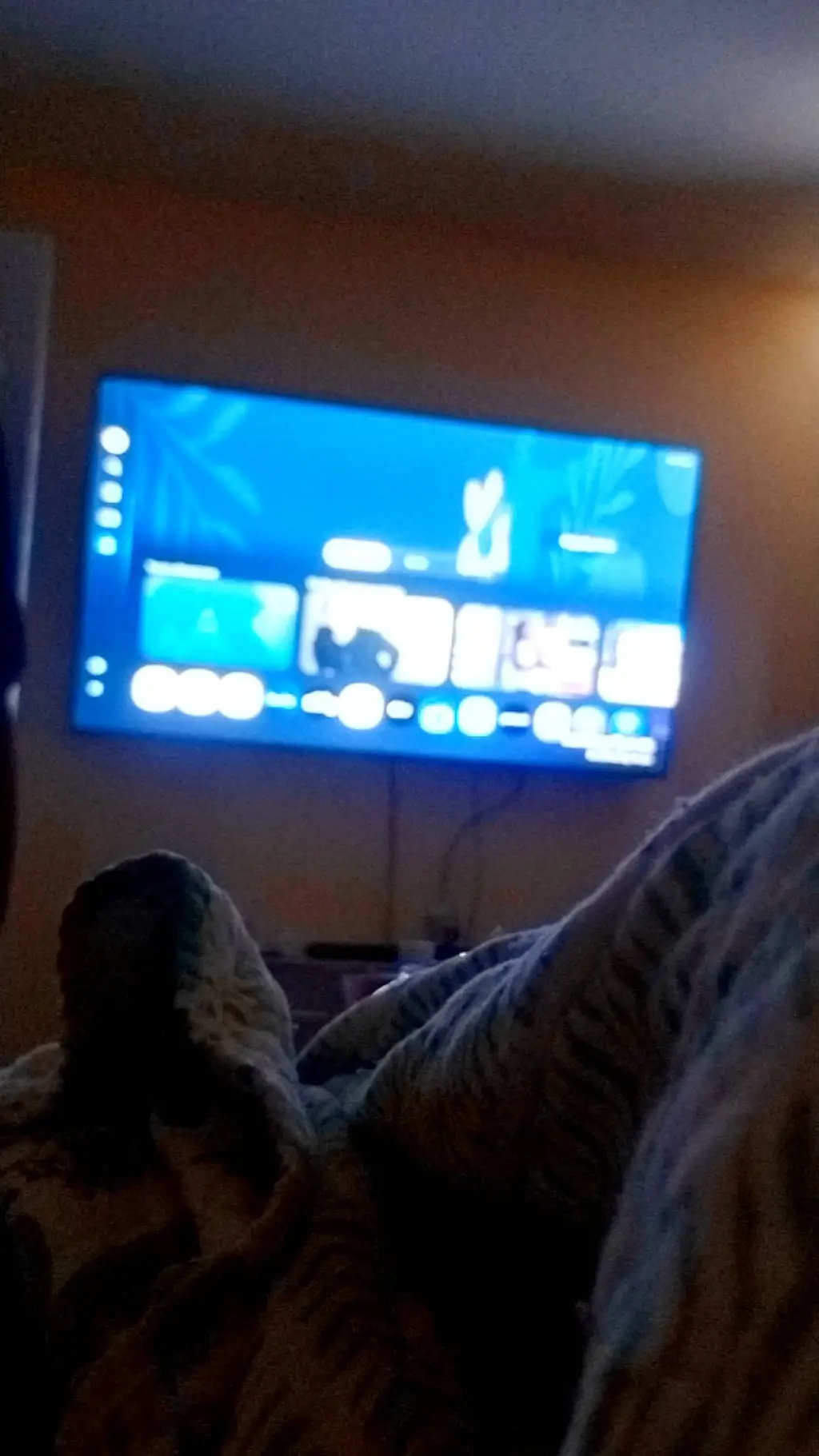 ai character: Telefon  background