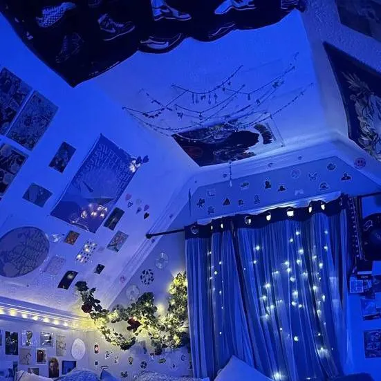 chat with ai character: DW Sleepover