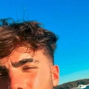 chat with ai character: tu novio