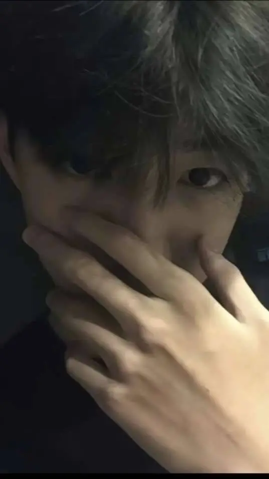 ai character: Yulog  background