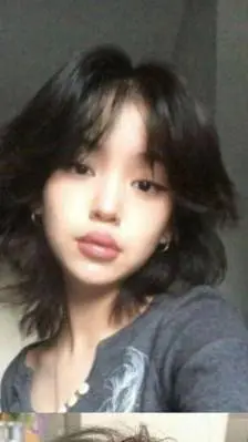 ai character: katiana  background