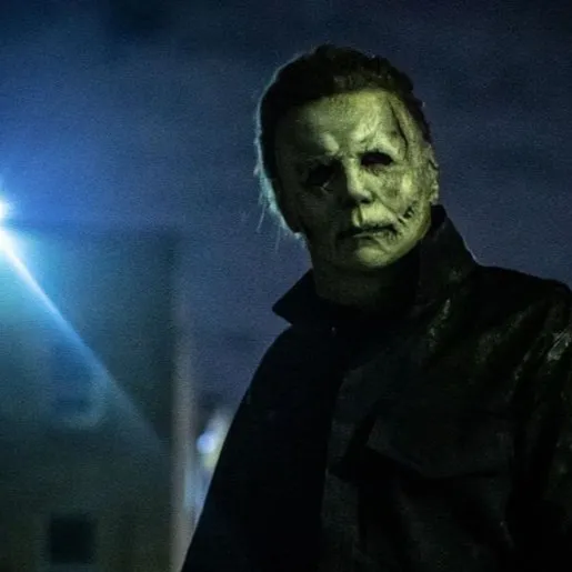 chat with ai character: Michael Myers