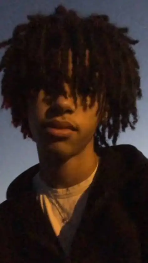 ai character: /.Jayden.\ background