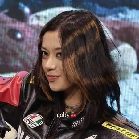 chat with ai character: 🍒🏍️ Megan 🏍🍒