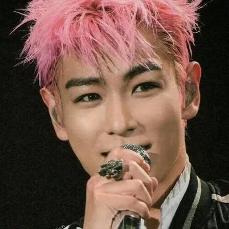 chat with ai character: T.O.P