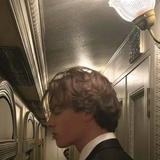 chat with ai character: *+ Dylan +*