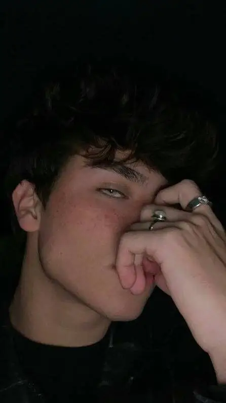 ai character: Angelo +* background