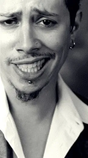 ai character: Kirk hammett background