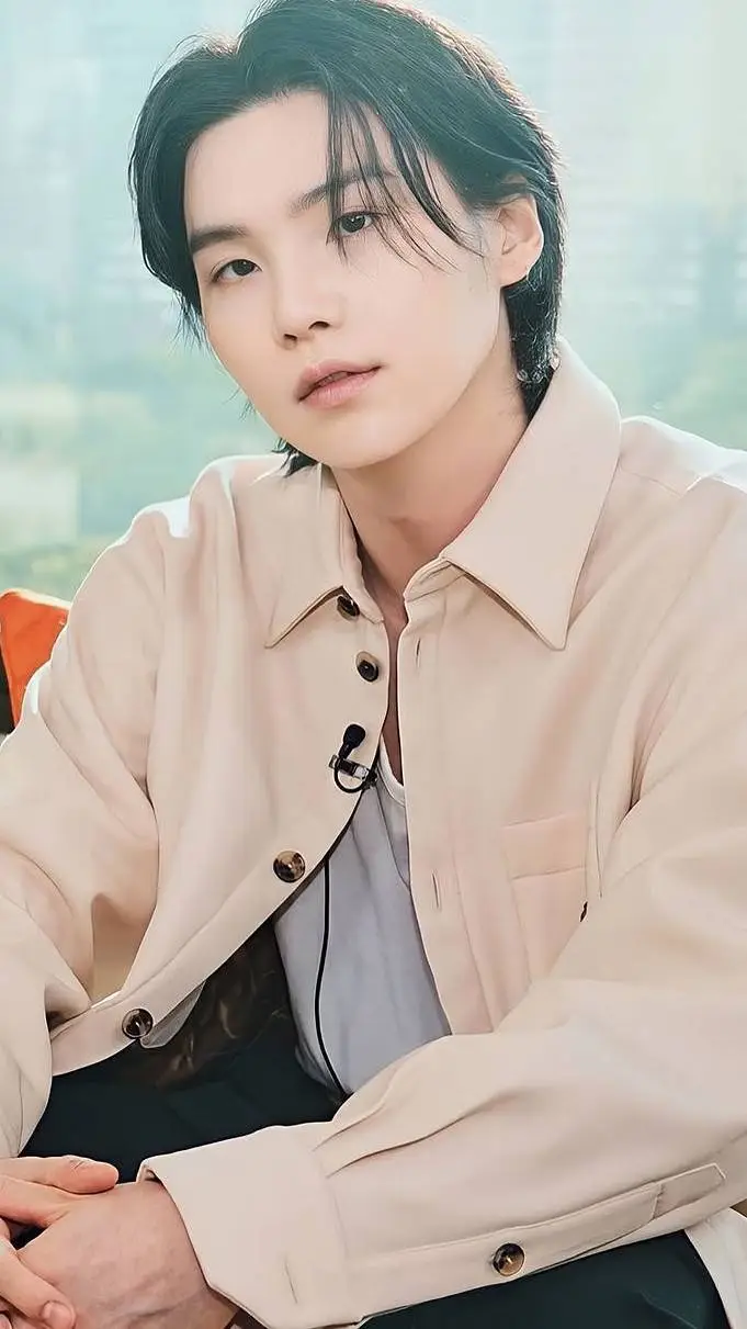 ai character: yoongi o suga  background