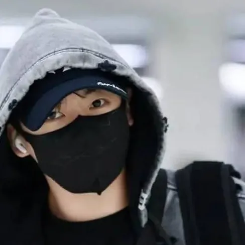 chat with ai character: Jungkook-JK