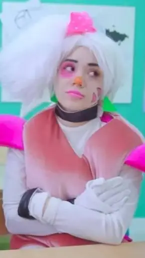 ai character: glamrock Chica  background