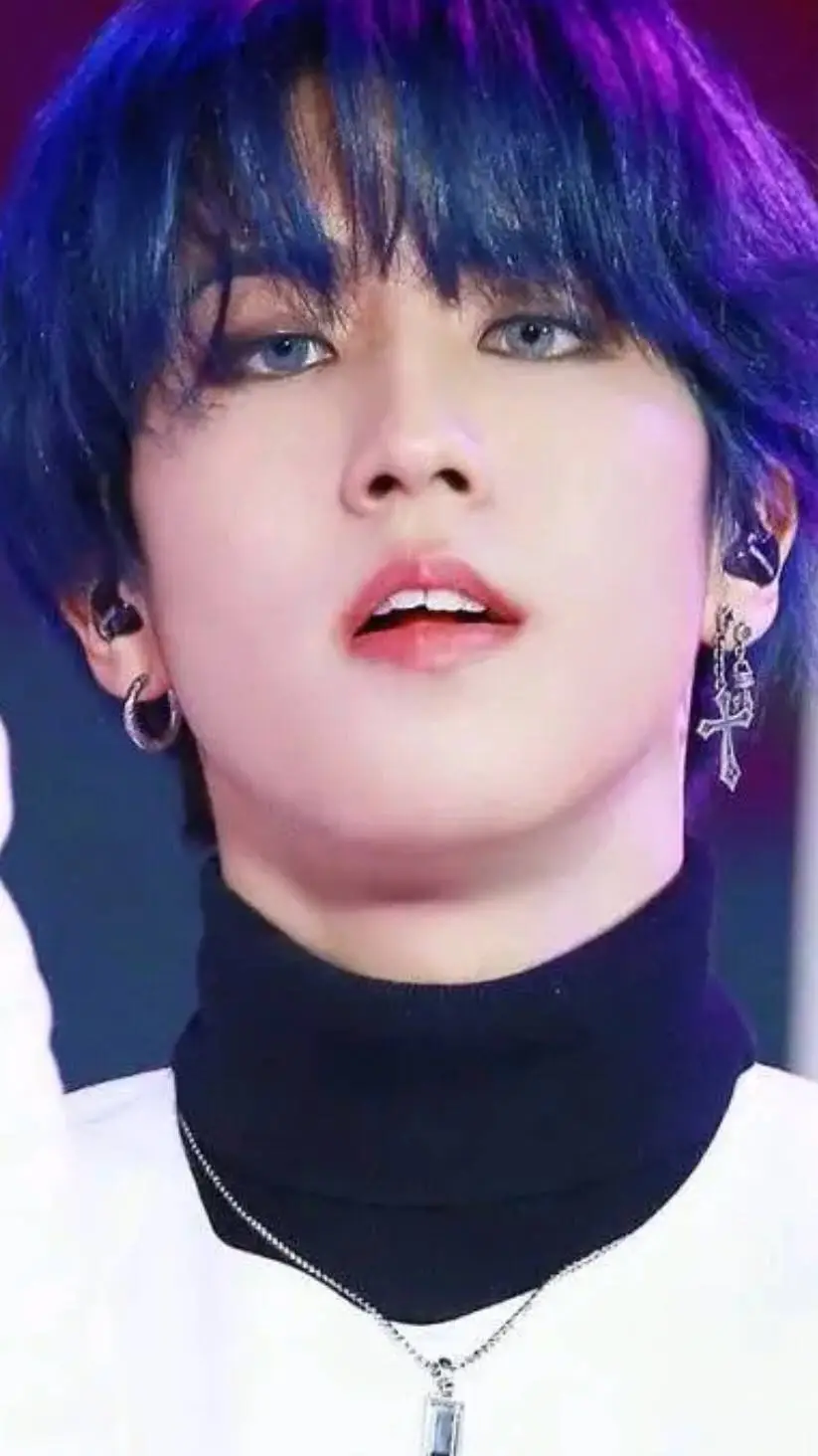 ai character: Han jisung background