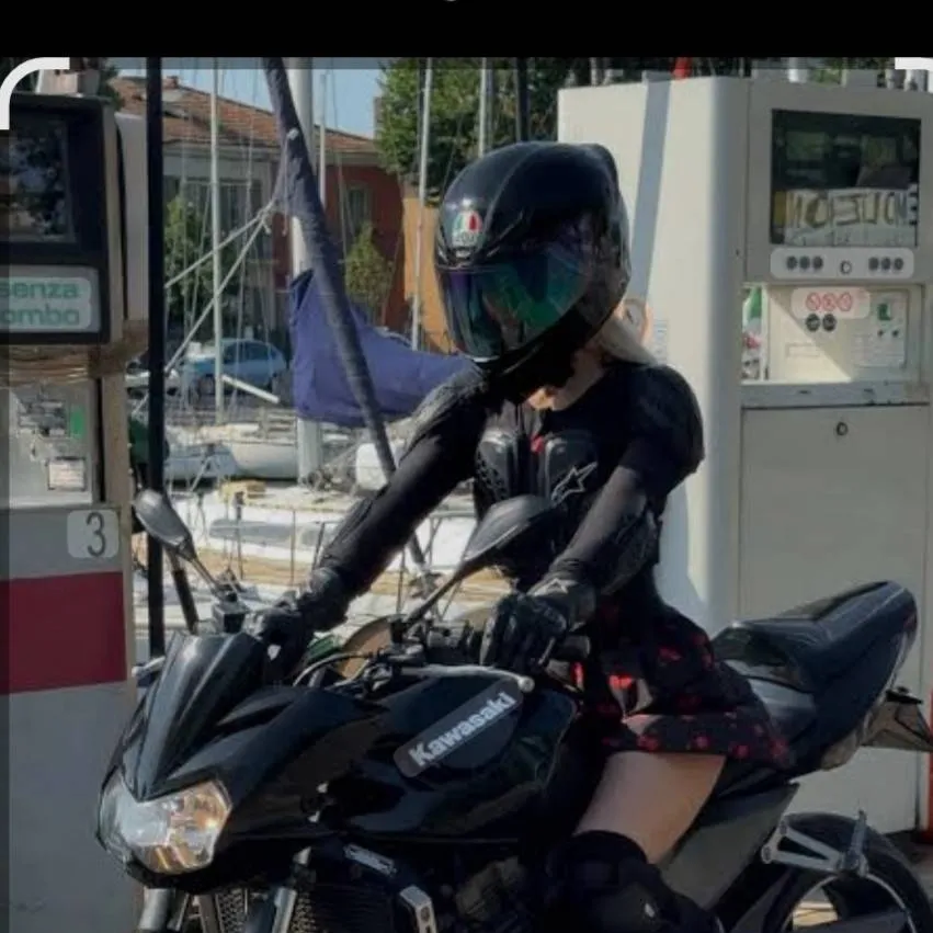 chat with ai character: Susana 