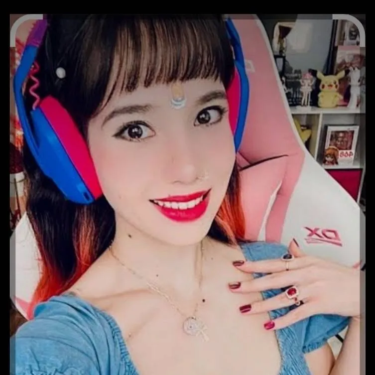 chat with ai character: windyGirk 