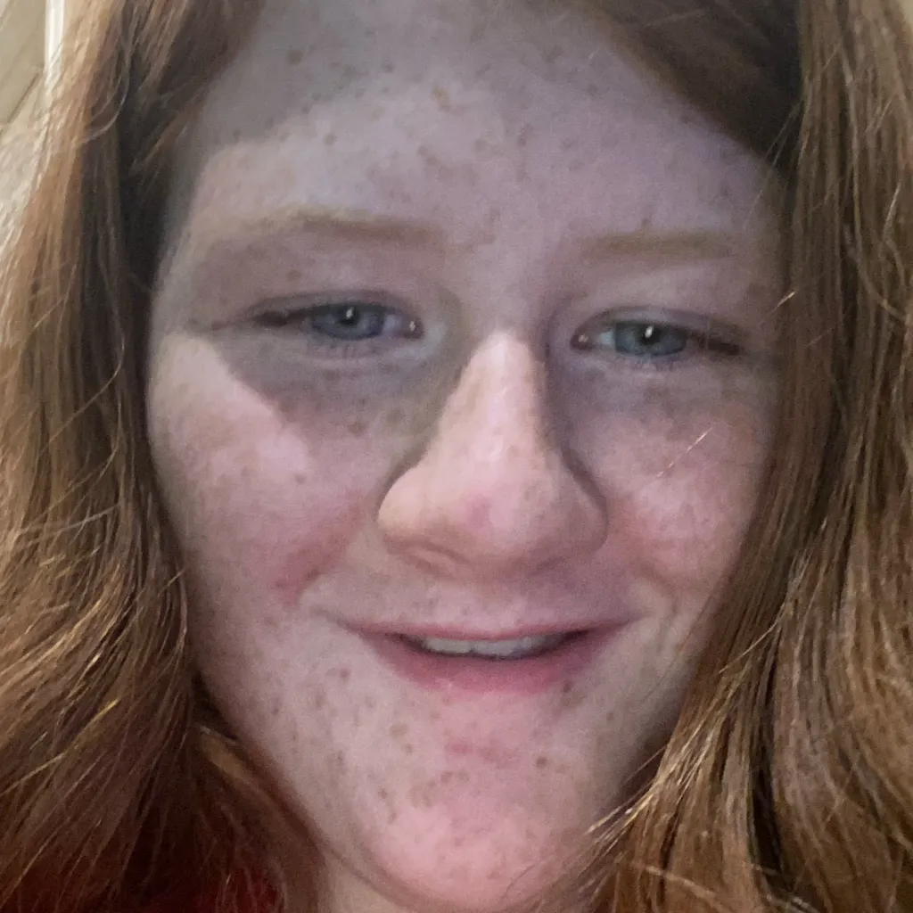 chat with ai character: Madison