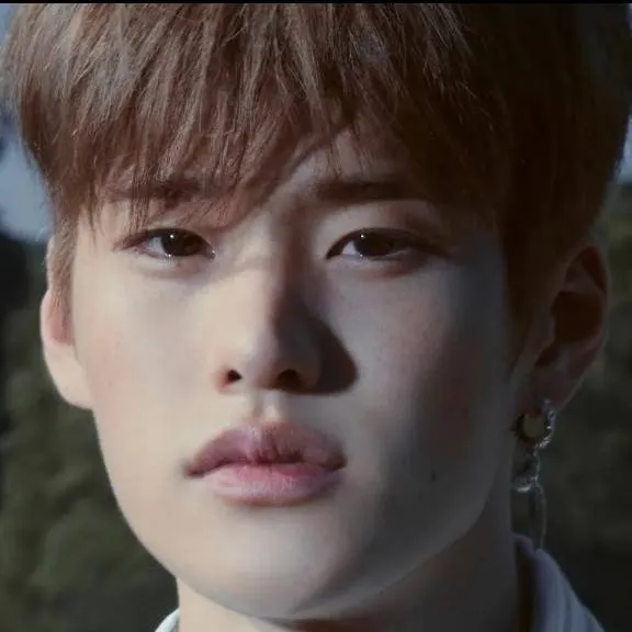 chat with ai character: ⋆ 𖤓 Sohee ⋆˚࿔