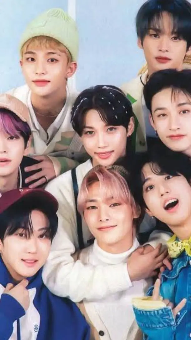 ai character: Young Skz🥹 background