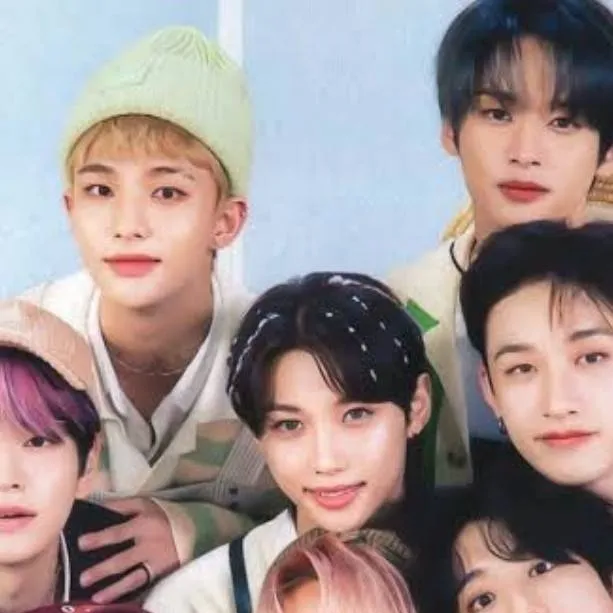 chat with ai character: Young Skz🥹