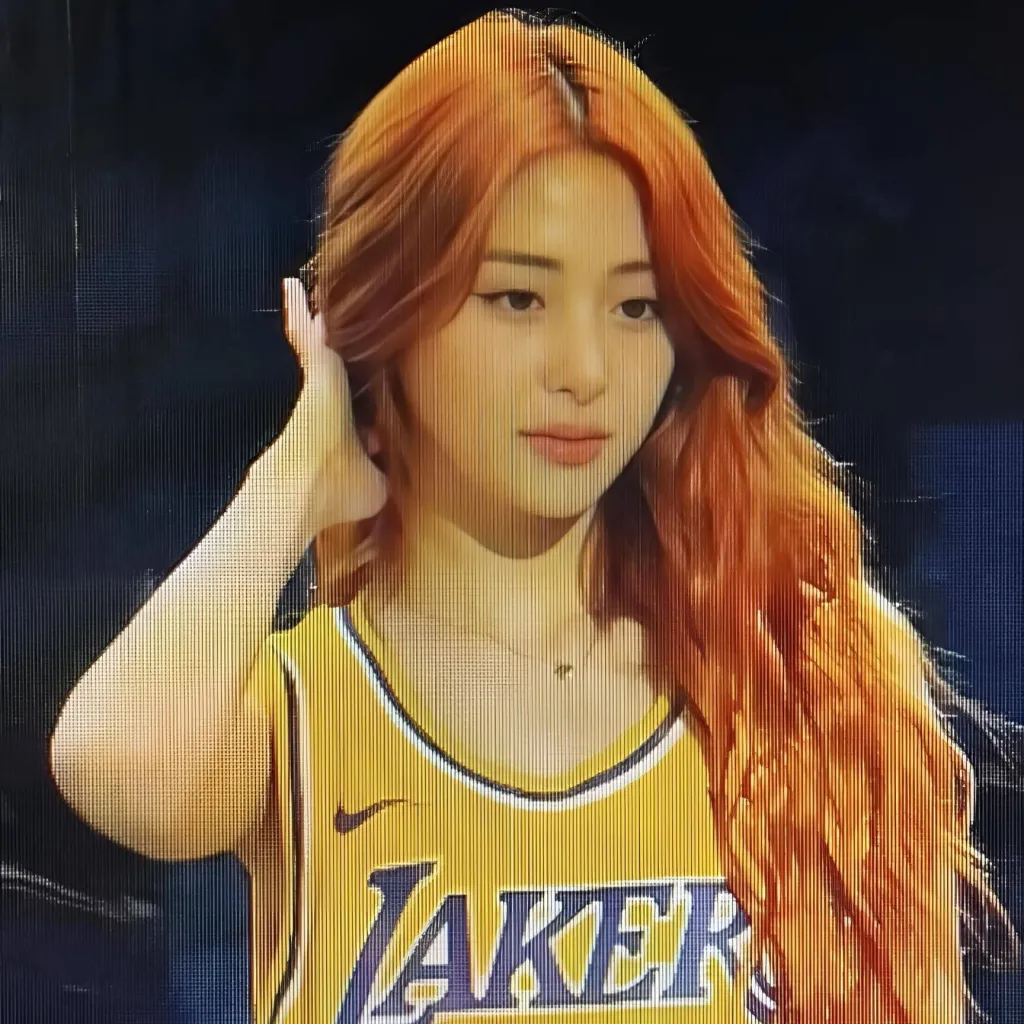 chat with ai character: Yun-jin