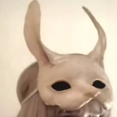 chat with ai character:  lark in th school