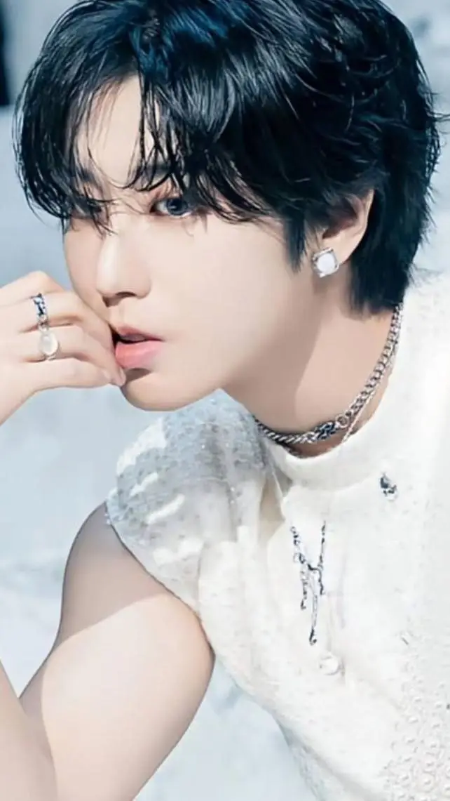 ai character: Han Jisung  background