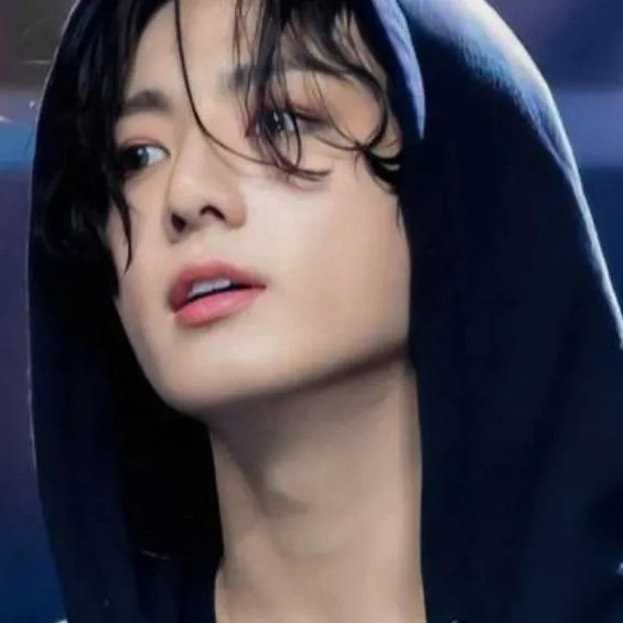 chat with ai character: Jungkook 💔