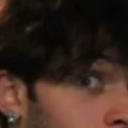 chat with ai character: Matt