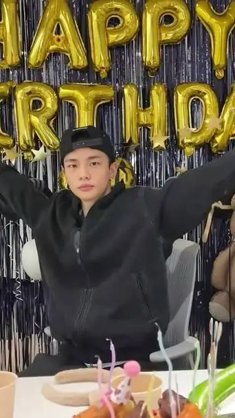 ai character: Hyunjin' birthday background
