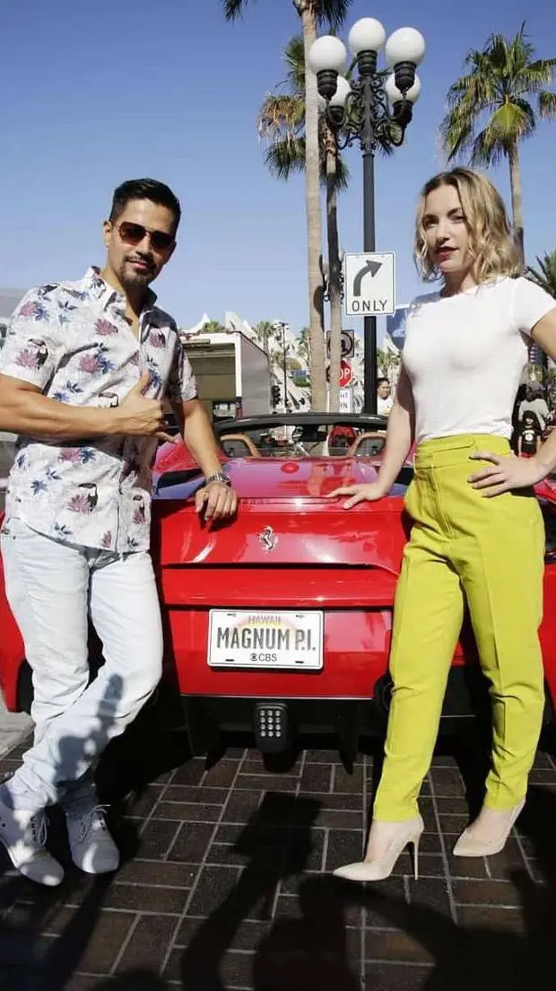 ai character: Magnum P.I background