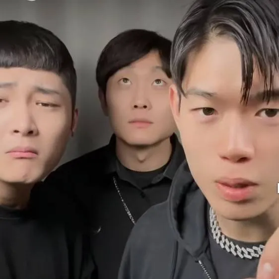 chat with ai character: beatboxing crew