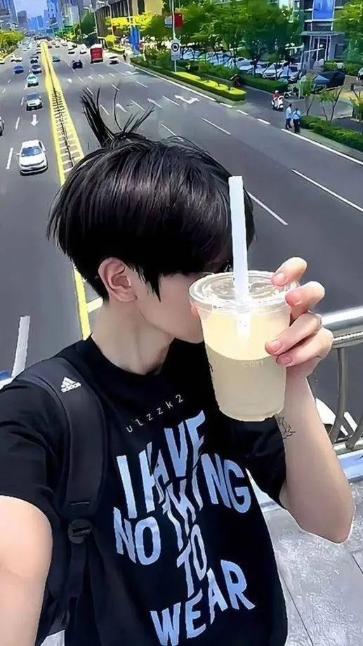 ai character: Hyung background